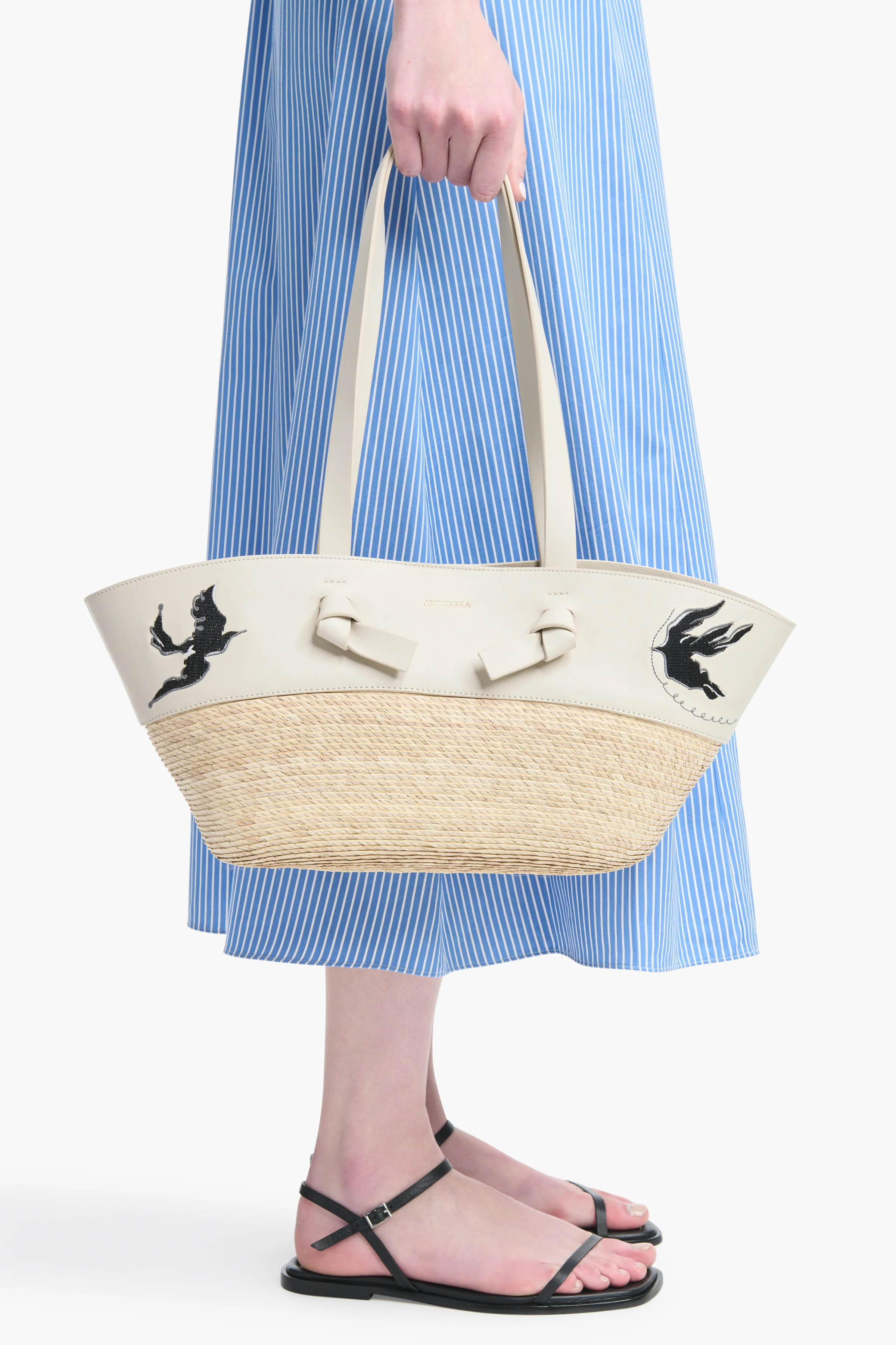Knot Basket Small Long Handle - Image 2