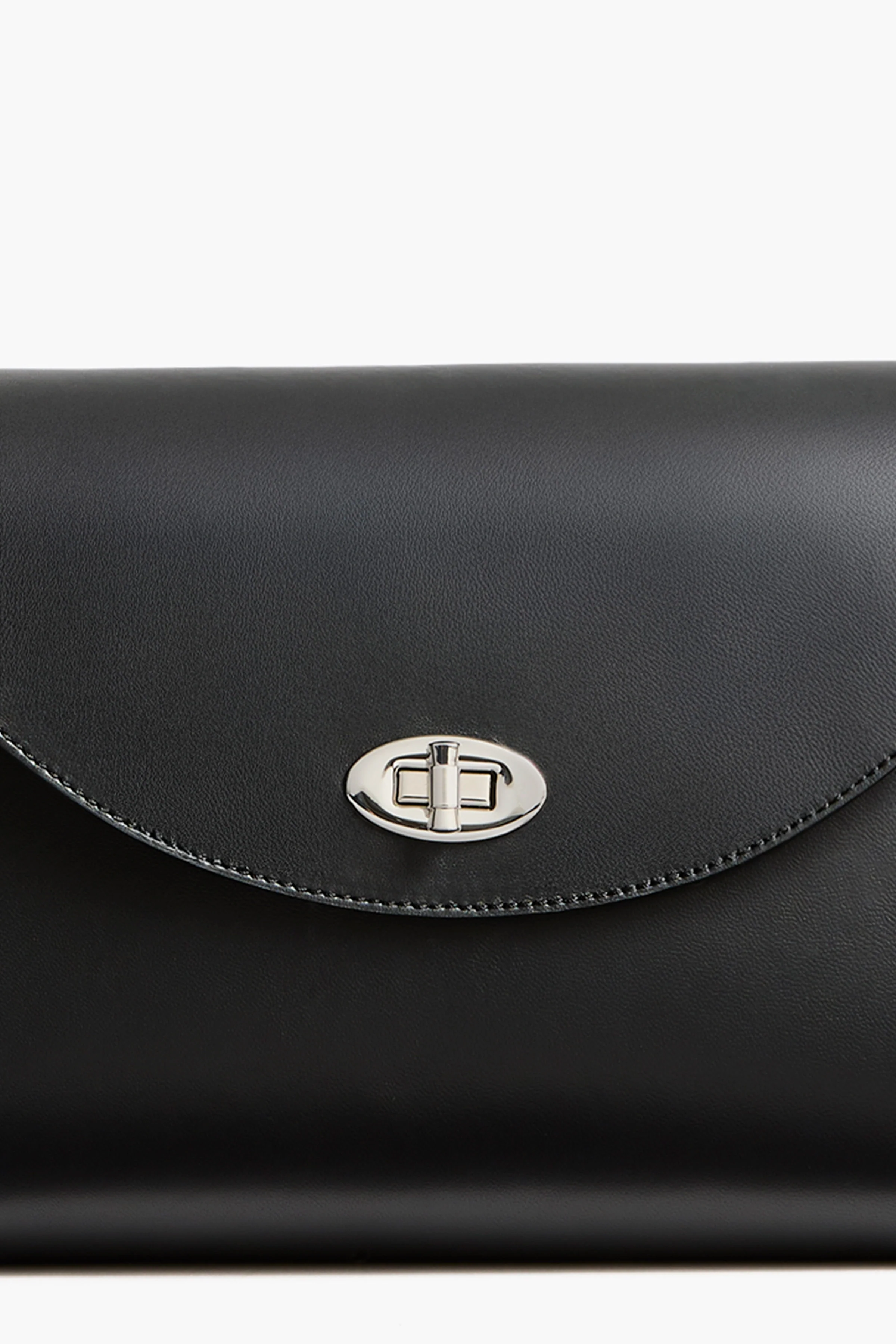 Loquette Flap Bag - Image 4